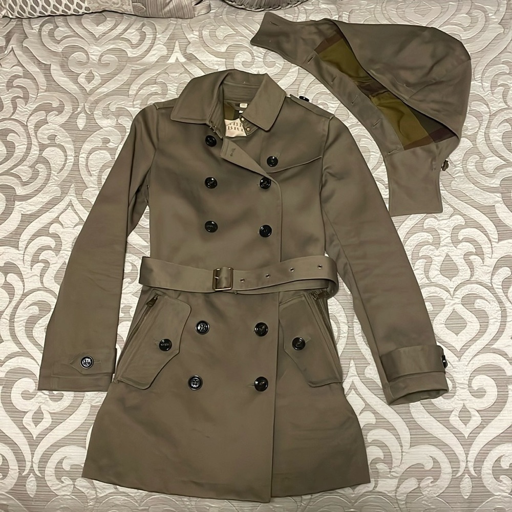 Burberry Brit Olive Trench Coat with Belt and Detachable Hood Size USA 2,  UK 4